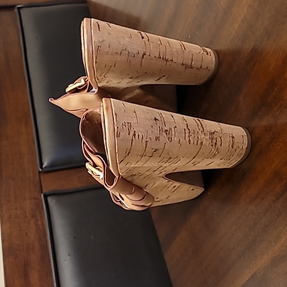 SAM EDELMAN HEELS - Picture 6 of 16